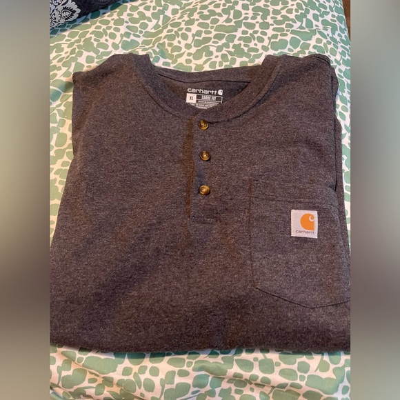 Men’s Carhartt Shirt - Picture 2 of 2